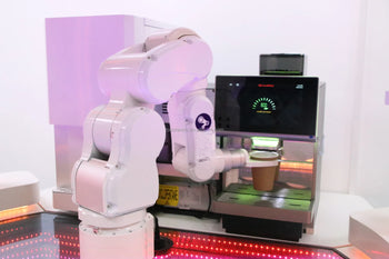 Robot Barista Café - Self-Service Coffee