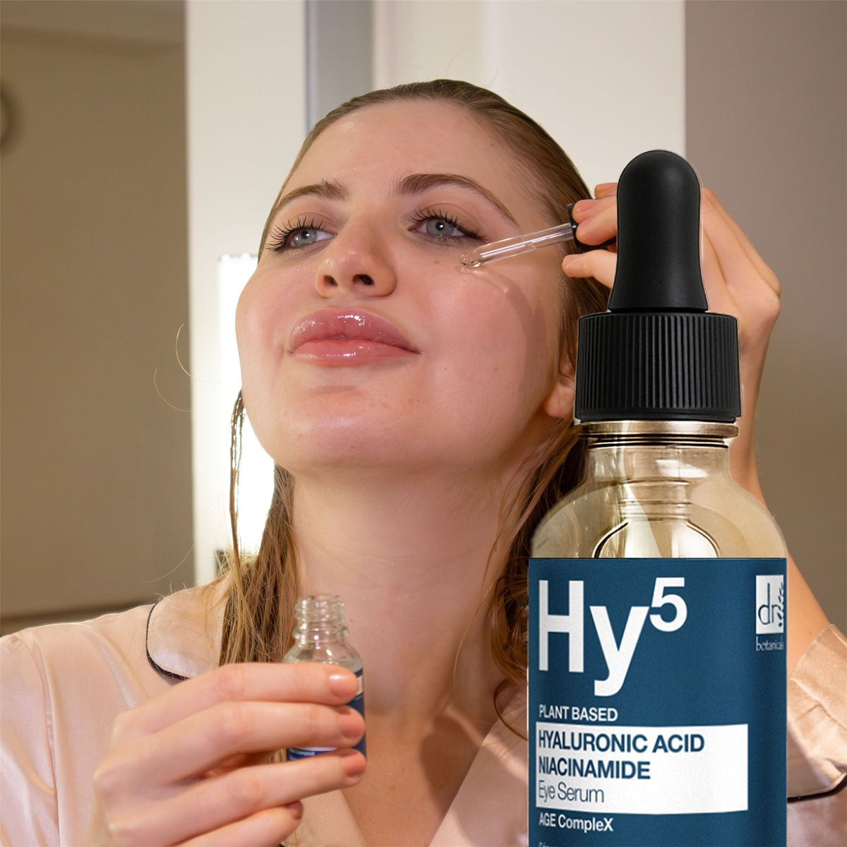 Hyaluronic Acid 5% & Niacinamide 5% Eye Serum 15ml