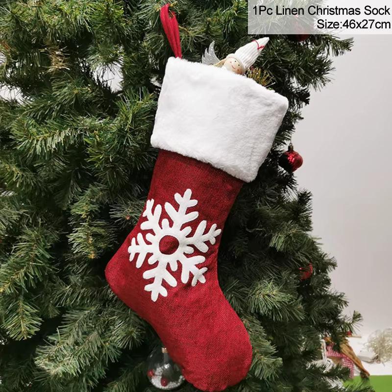 Handcrafted Knitted Christmas Stockings – Classic Holiday Décor for Gifts & Traditions