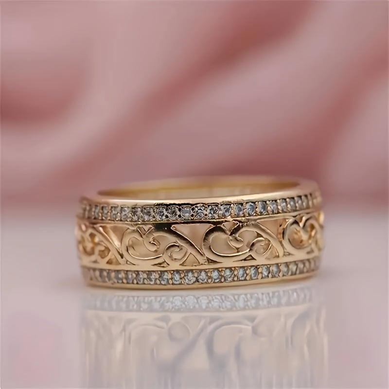 Elegant Hollow Pattern Ring with Sparkling Rhinestones