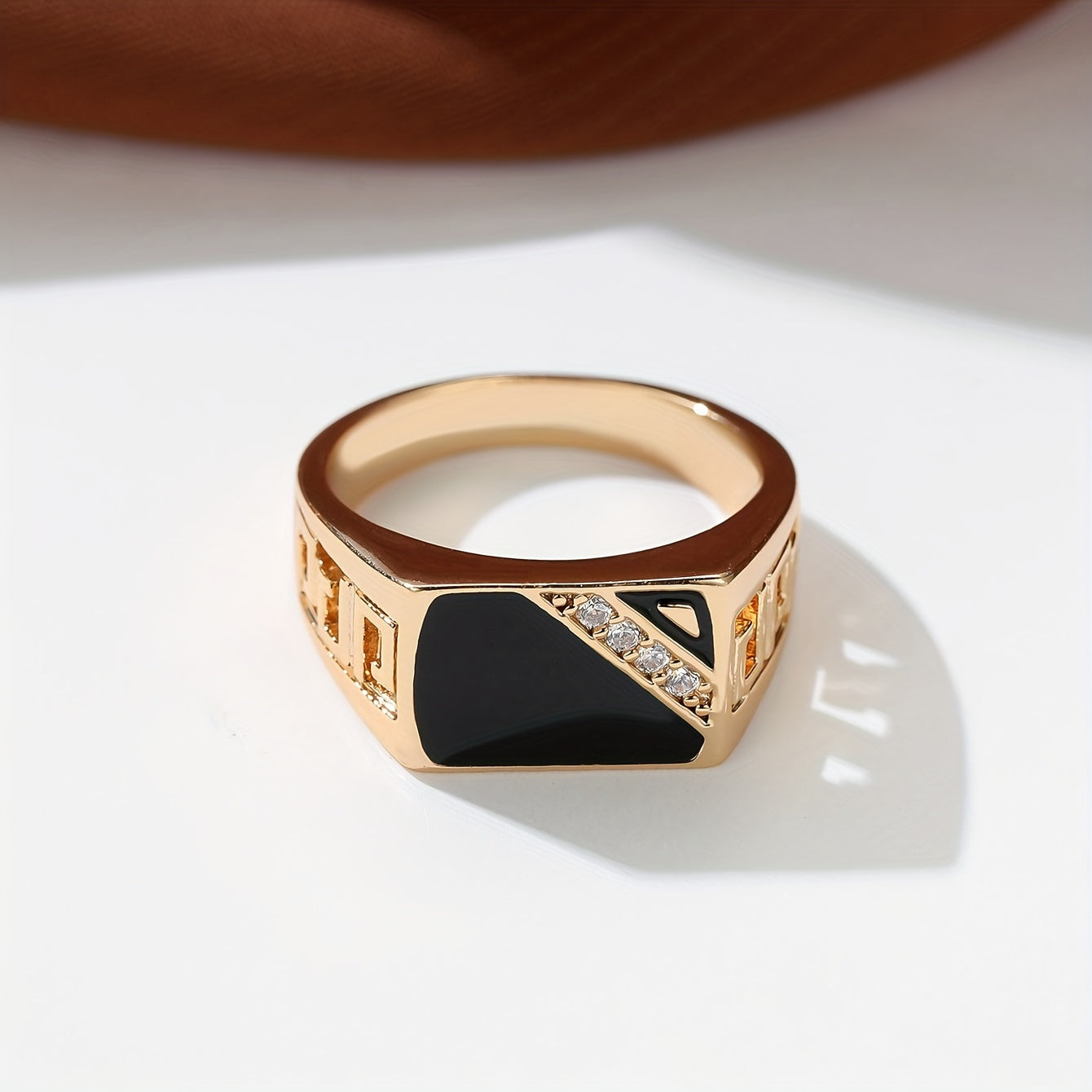 Classic Triangular Oil Drop Ring,