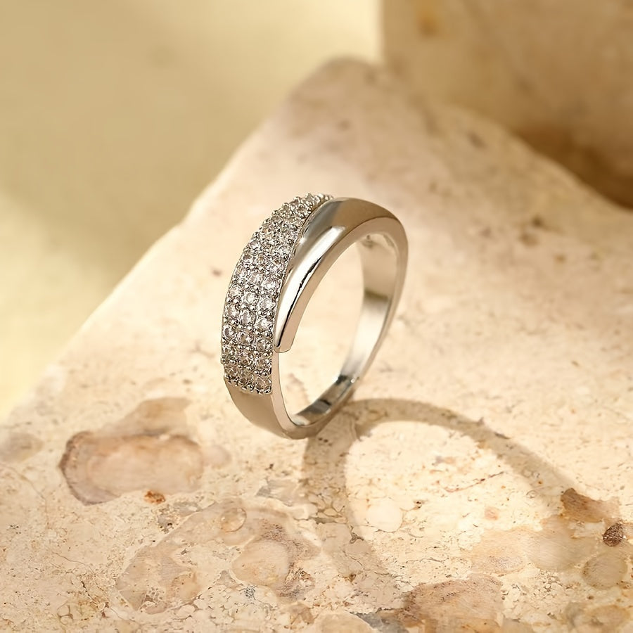 A Copper Inlaid Synthetic Zirconia Open Ring