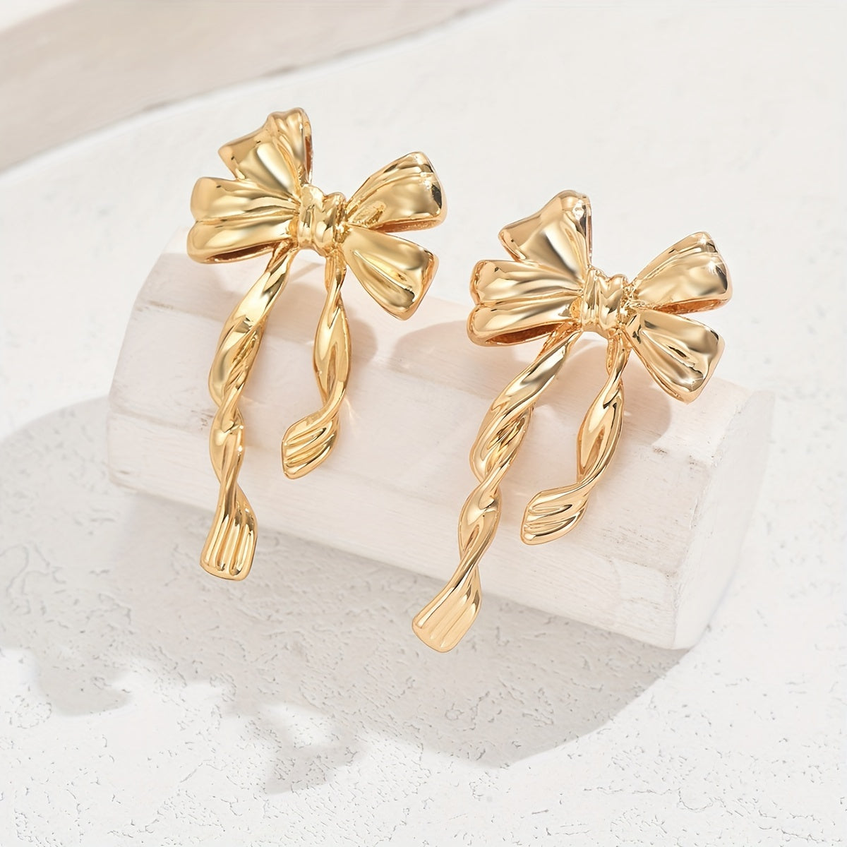 Elegant Golden-Tone Bow & Ribbon Dangle Earring