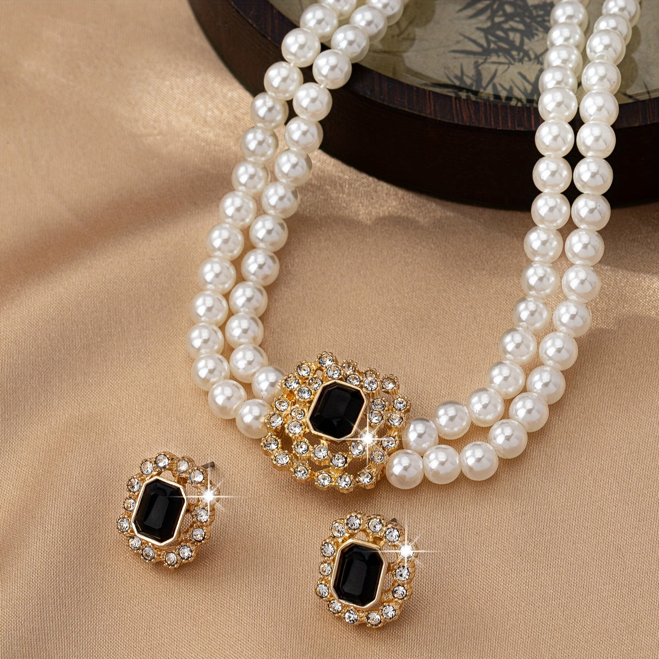 Luxury Elegant Double Row Faux Pearl Square Necklace Set