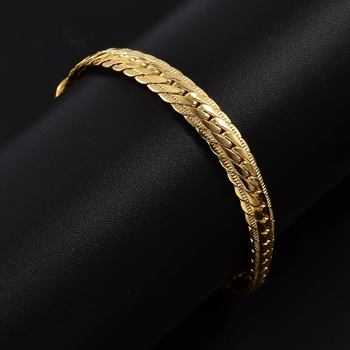 Fashion Golden Light Luxury Embossed Flat Chain Bracelet Bangle Hand Jewelry