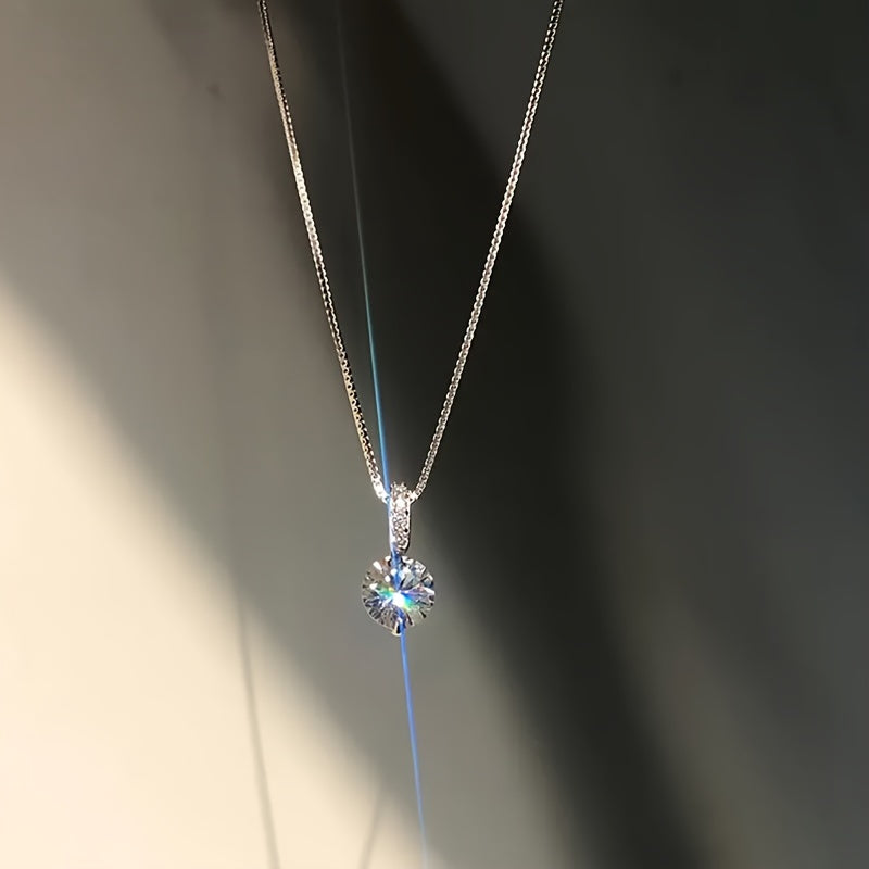 A Stylish And Luxurious Zirconia Necklace