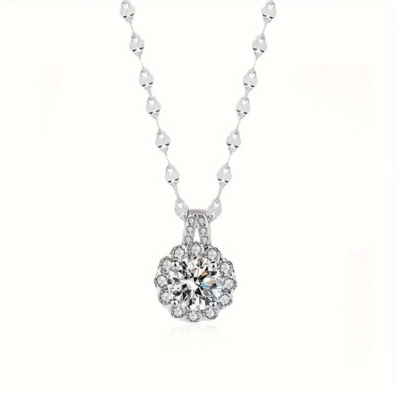 Elegant Sterling Silver Necklace with Luxurious Synthetic Zirconia