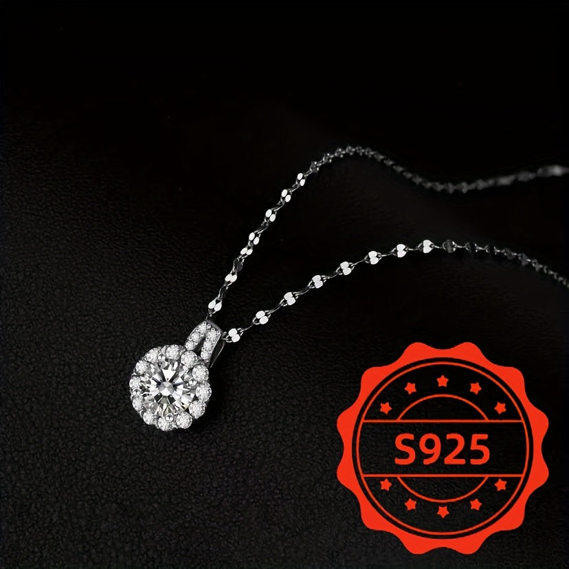 Elegant Sterling Silver Necklace with Luxurious Synthetic Zirconia