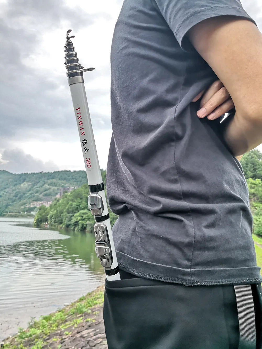 BAKAWA Ultralight Fishing Rod | Telescopic Carbon Fiber