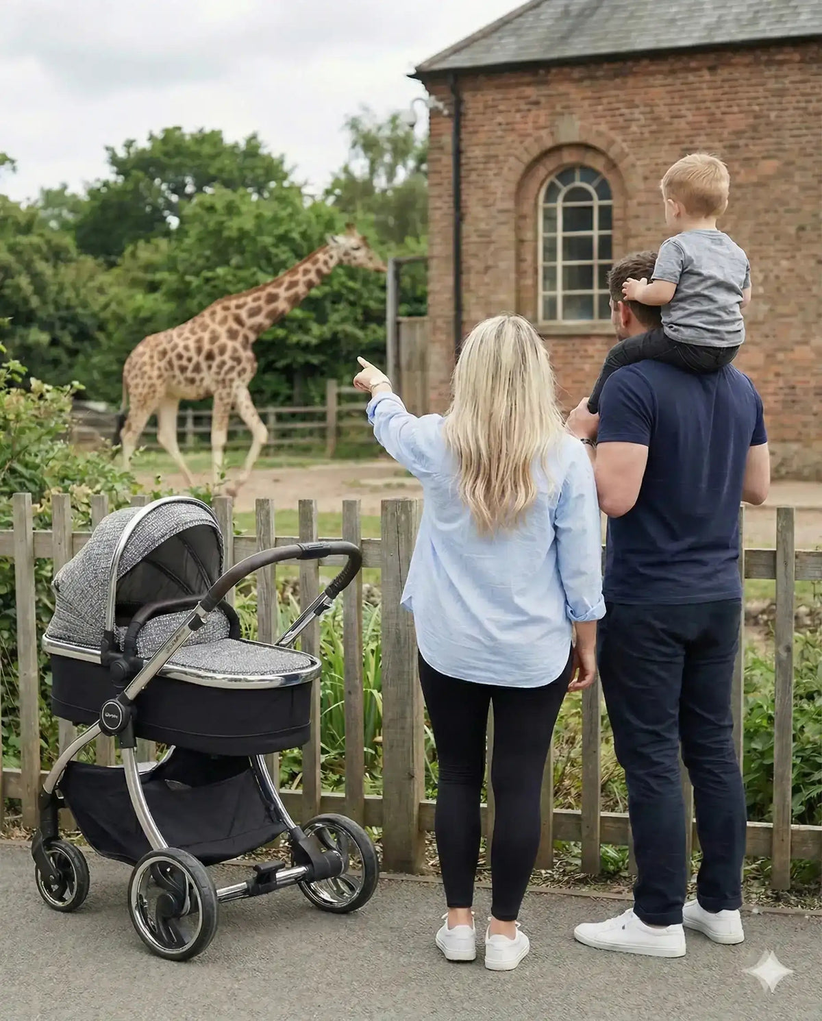 Nebula Pushchair Bundle - 5 Piece Set - Paris Signature