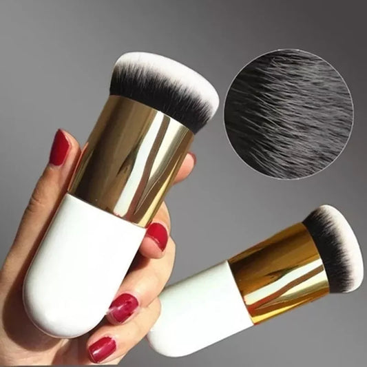 Flat Cream Makeup Brush - Chic Foundation & Highlighter