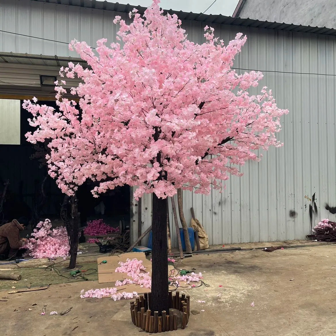 Lifelike Artificial Cherry Tree - Stunning Wedding & Festival Decor