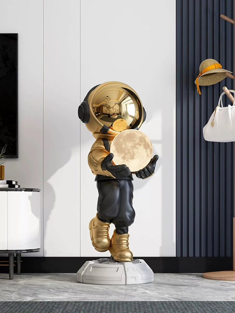 Creative Astronaut Lamp - Nordic Living Room Statue