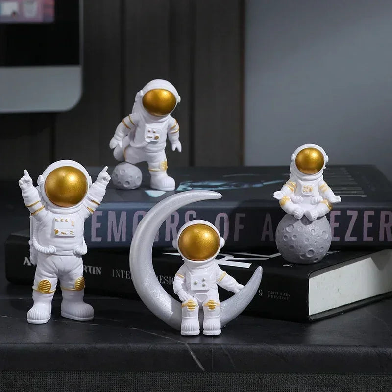 Astronaut Figure Set: Educational Toy & Home Decoration