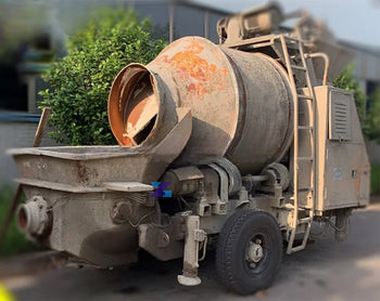 Used Diesel Concrete Mixer with Pump