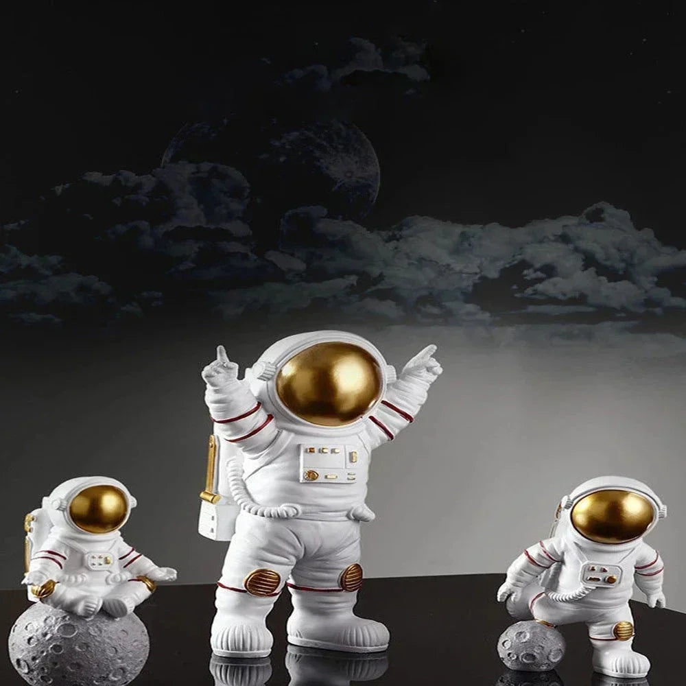Astronaut Figure Set: Educational Toy & Home Decoration