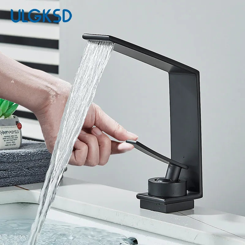 Modern Single-Hole Bathroom Basin Mixer Tap