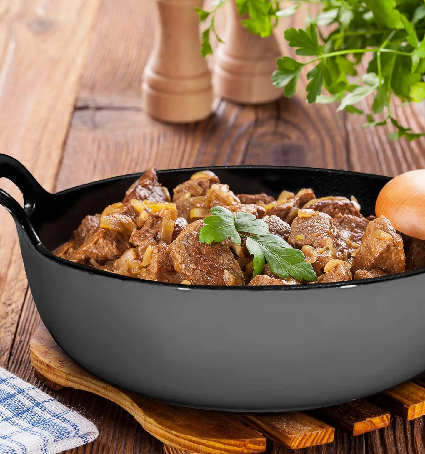 Pre-seasoned Cast Iron Casserole Dish with Loop Handle - 34cm (13")