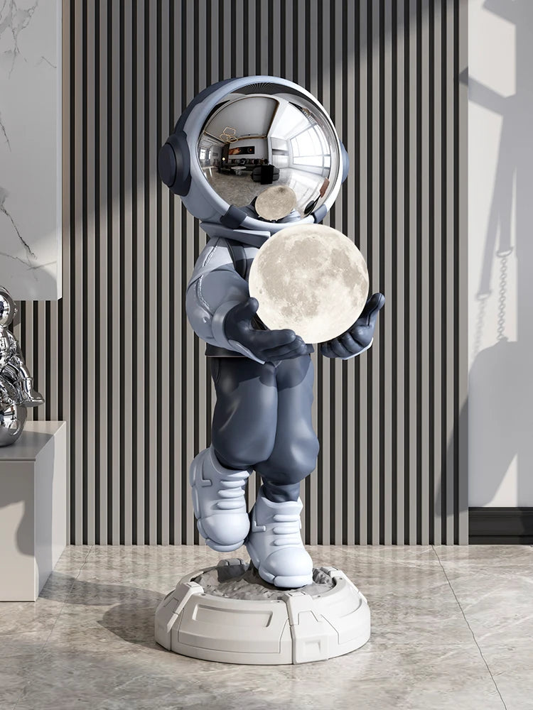 Creative Astronaut Lamp - Nordic Living Room Statue