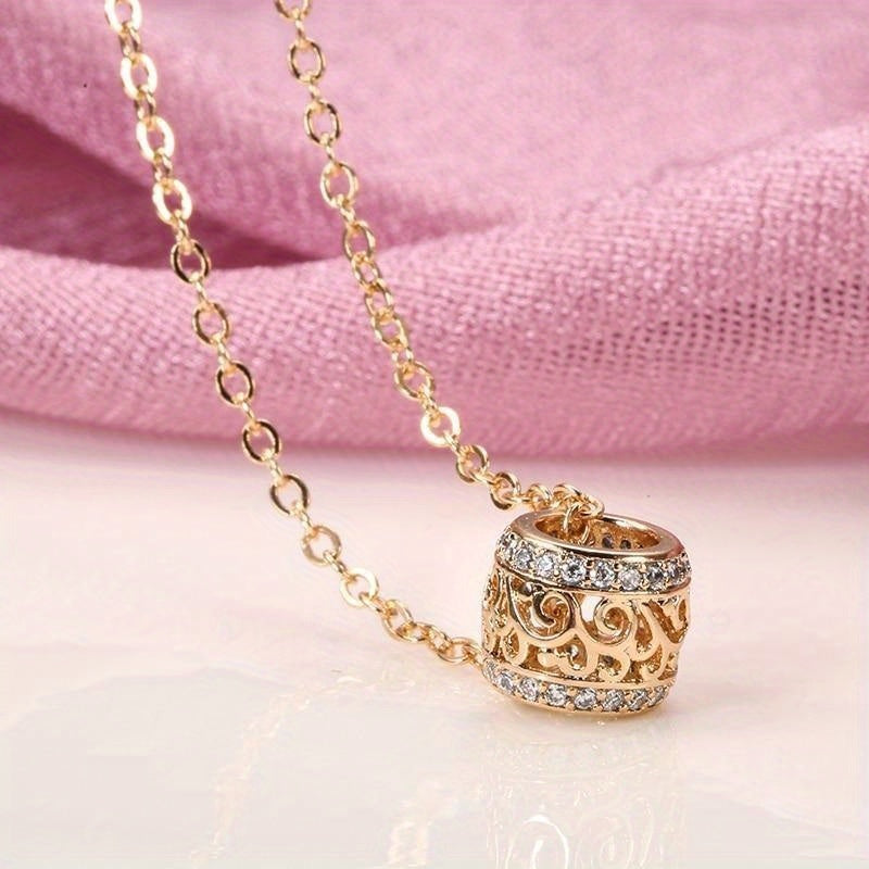 Exquisite Fashion Hollow Circle Gold Necklace