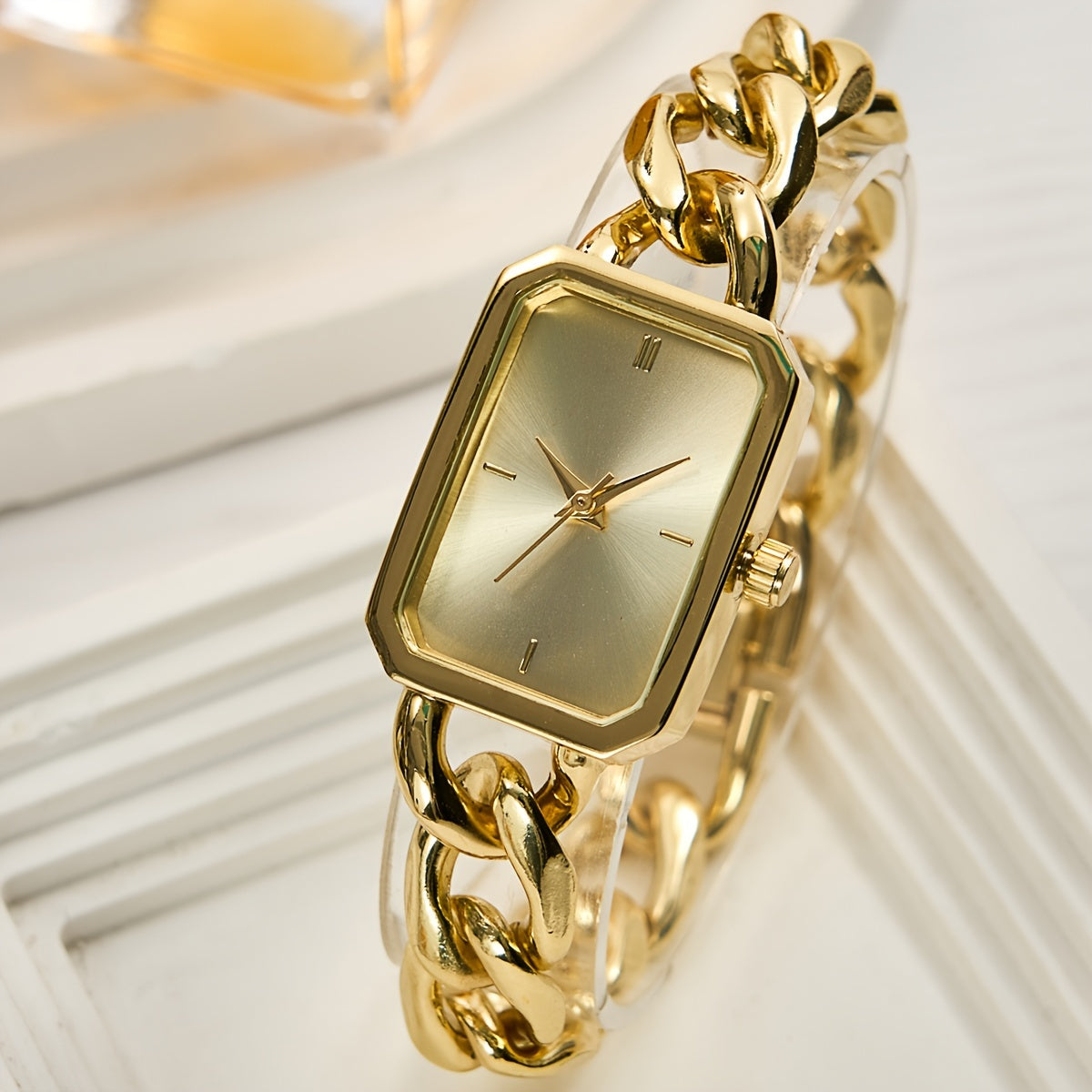 Stylish Women's Quartz Watch