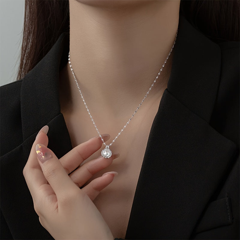 Elegant Sterling Silver Necklace with Luxurious Synthetic Zirconia