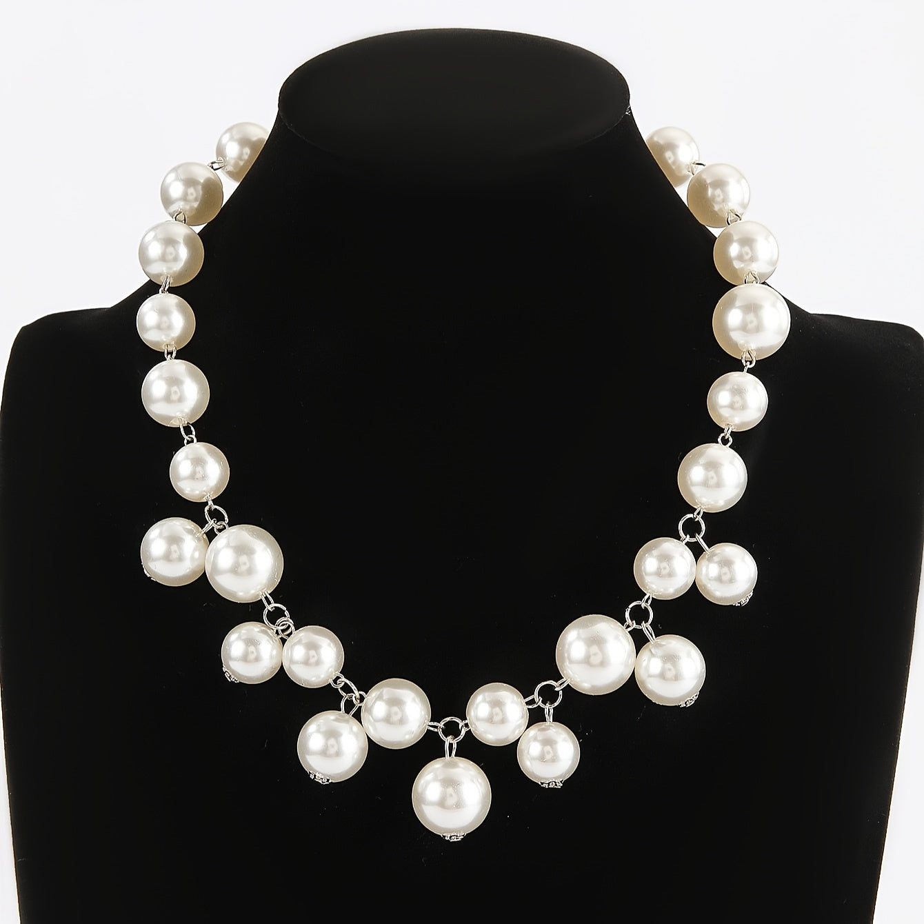 Elegant French-Inspired Faux Pearl Beaded Necklace